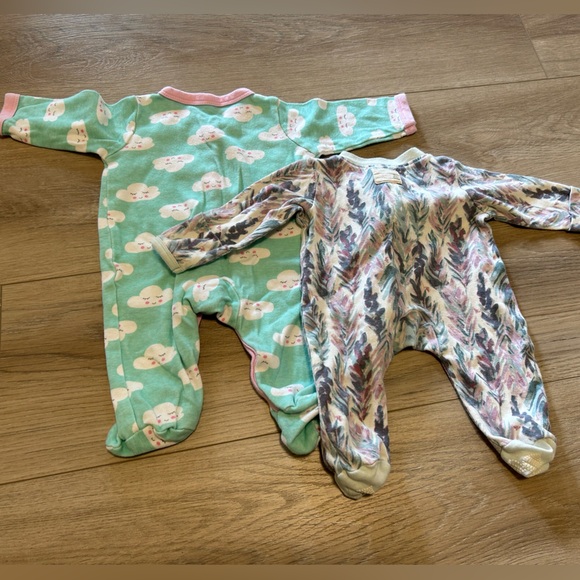 Bundle/Lot of 11 0-3 Month Baby Clothes - Picture 13 of 13